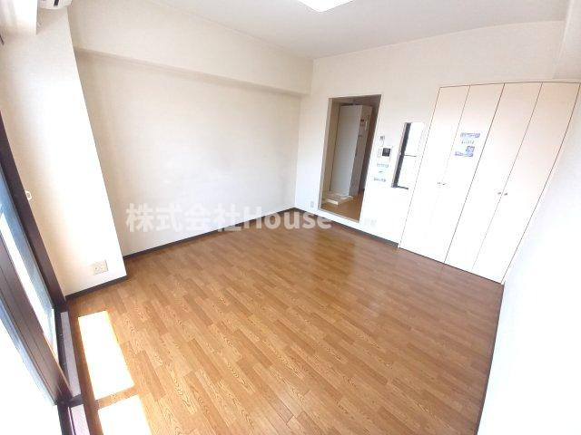 サンクラッソ阪急六甲駅前EASTの洋室