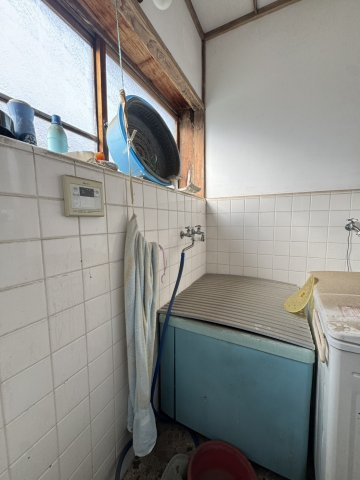 【建物未登記】静かな日常の住処♪小山市南飯田の中古戸建の浴室|コンパクトで使いやすいお風呂です