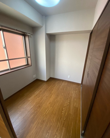 トーソク猿猴橋ビルの居間・リビング