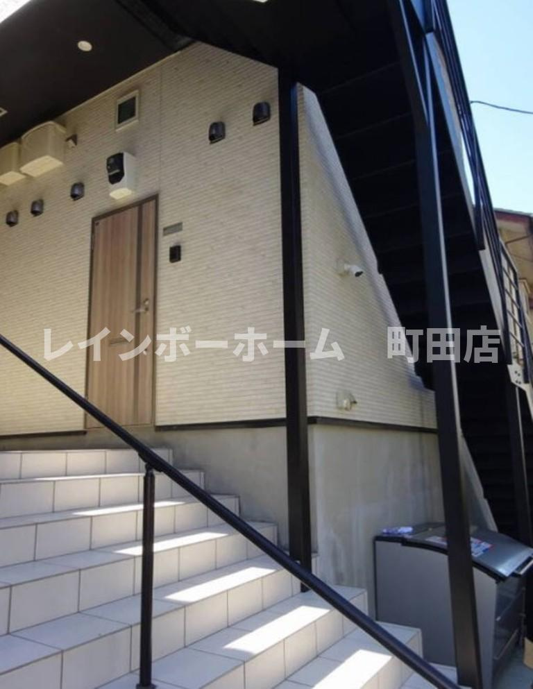 アザーレ・パッシオ生田B※初期費用分割あと払いサービス利用可能物件のエントランス