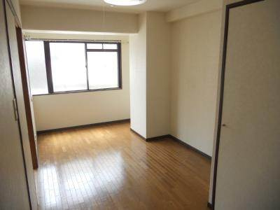 フォレステージ大宮の内装|洋室