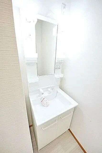 Villa末広Ⅰの独立洗面台