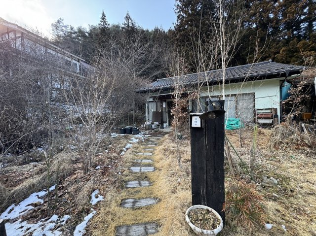 青木村　中古住宅の外観