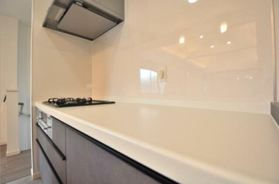 【キッチン】 | 笹塚３丁目～「笹塚」駅８分・LDK２１帖で広々とした開放感～