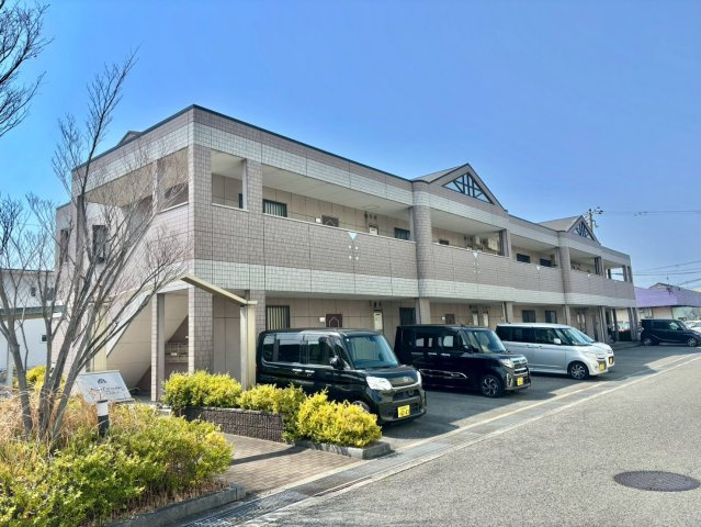 ディア　エスタシオンの外観