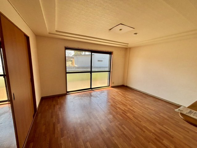 ディア　エスタシオンの洋室