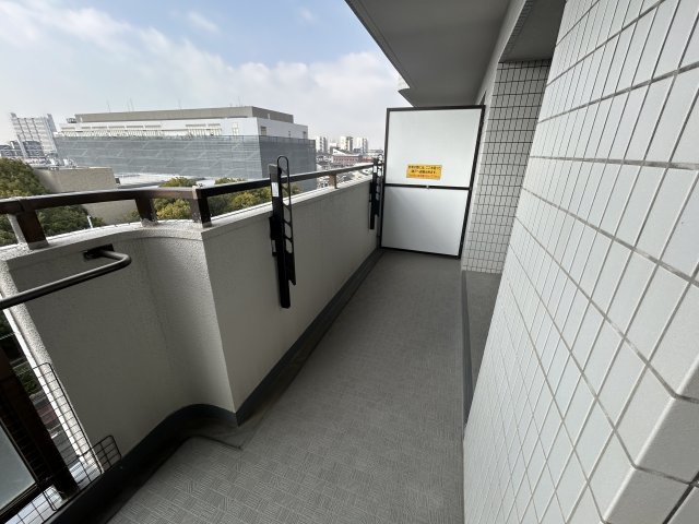 ジークレフ武庫川公園　7階のバルコニー