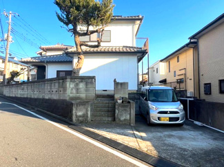 【外観】 | 君津市陽光台　中古戸建　君津駅 | 駐車場は縦列２台可能（車種によります）。