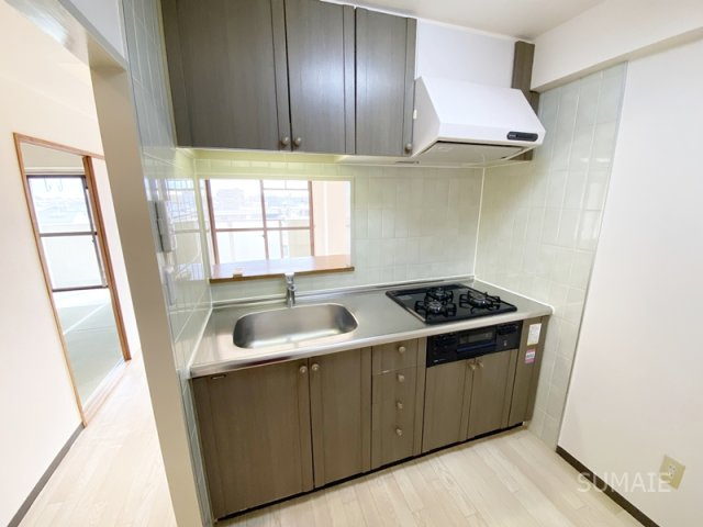 ファーストシティ大宮のキッチン|収納力のあるシステムキッチン！