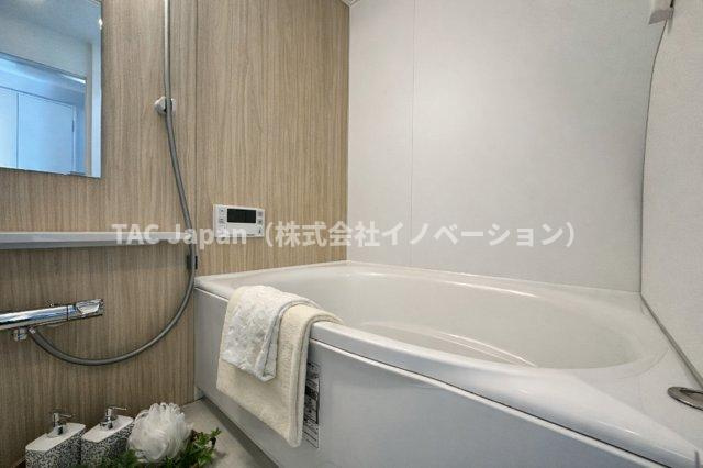 アーバンヒルズ北綾瀬第2の浴室|家族みんなの疲れをやさしく包み込む、広々とした癒しのバスルーム。ゆったりとくつろげる空間で、日々のストレスもすっと解きほぐされる、心身ともにリラックスできるひとときをお届けします。