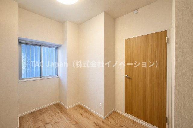 アーバンヒルズ北綾瀬第2の洋室|家具のレイアウトも自由自在な洋室は、暮らす人のスタイルに寄り添える柔軟な一部屋。毎日をより快適に、自分らしく過ごせる場所です。