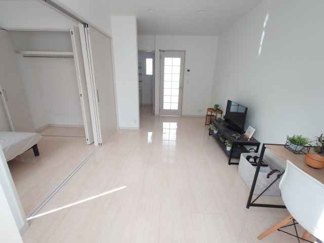 GREEN GABLES Aの居間・リビング