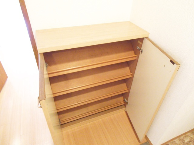 ザクレストの玄関|たっぷり入る靴箱！