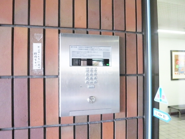 ザクレストのセキュリティ|オートロック付きエントランス！