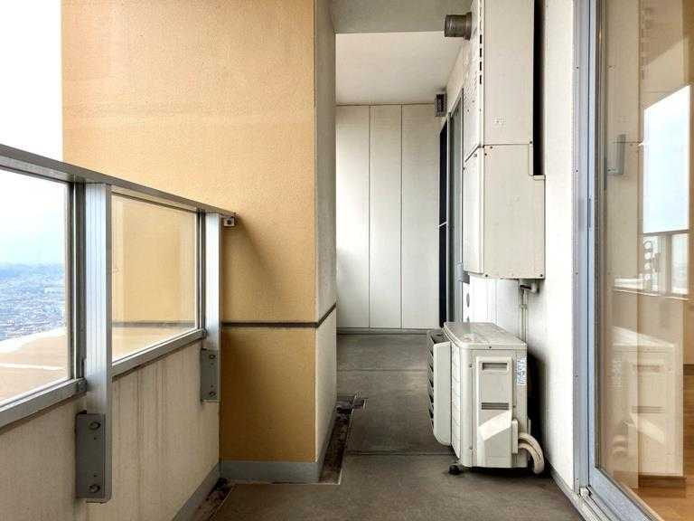 グランドターミナルタワー本八幡のバルコニー