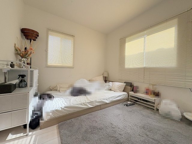 三郷市戸ケ崎1丁目　中古戸建の洋室|5.2帖の洋室です