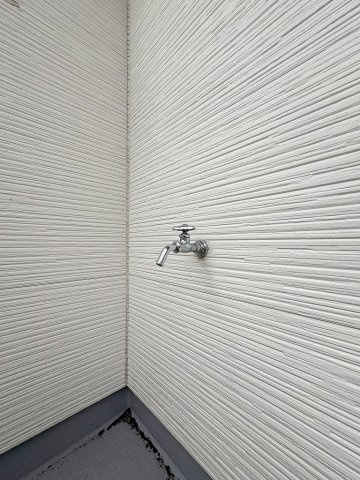 三郷市戸ケ崎1丁目　中古戸建のバルコニー|バルコニーには便利な水栓付きです