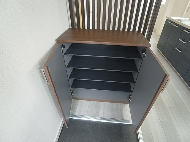 メゾンド・マリンの玄関|シューズＢＯＸ