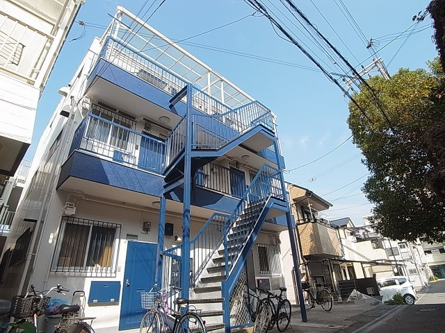 メゾンド・マリンの外観|外壁からやり替え綺麗に生まれ変わりました