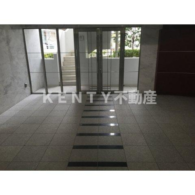 【ロビー】 | コンフォリア目黒長者丸 | ゆとりのあるロビーです