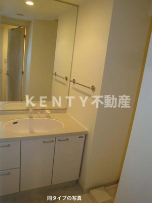 【洗面所】 | コンフォリア目黒長者丸 | コンパクトで使いやすい洗面所