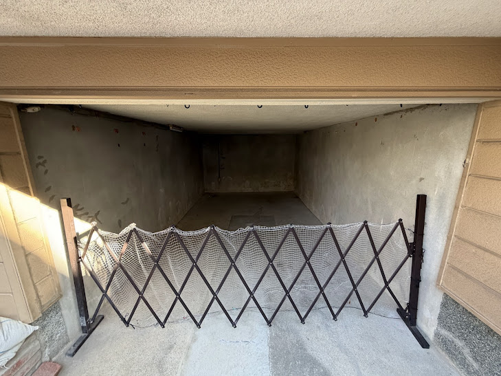 東大阪市上六万寺町　中古戸建の駐車場