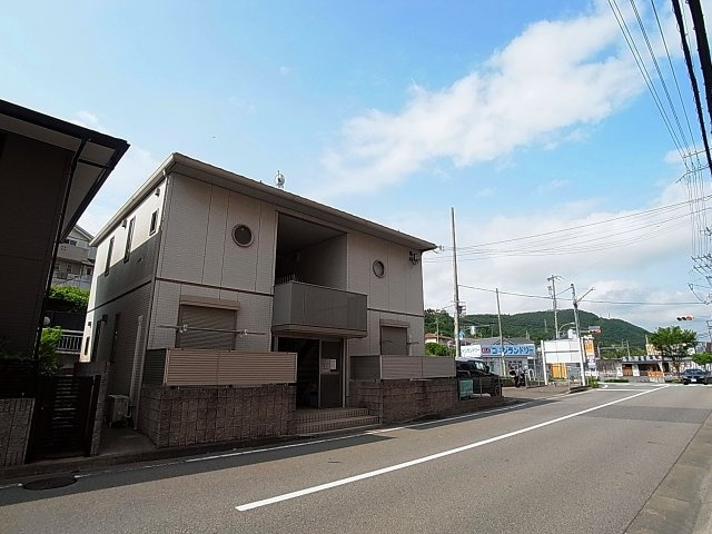 クレセール谷上　の外観|綺麗なタイル貼りのお洒落な外観