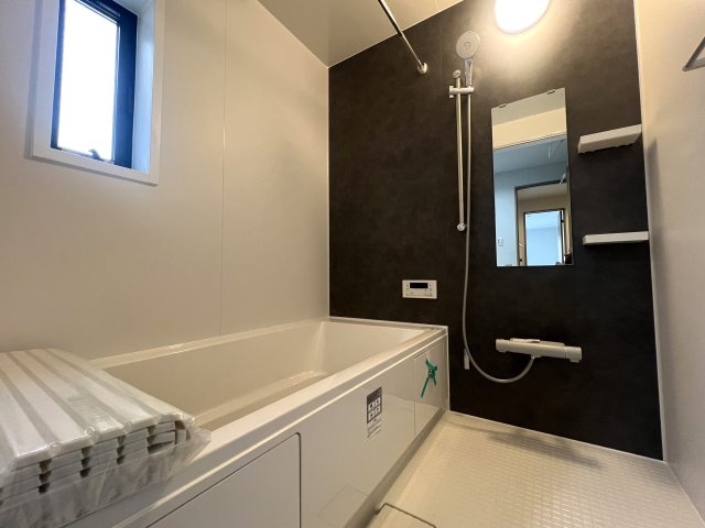SAWAWA～SAWAWA～SAWAWA～な【神奈川区三ツ沢下町新築戸建】の浴室|コンパクトで使いやすいお風呂です