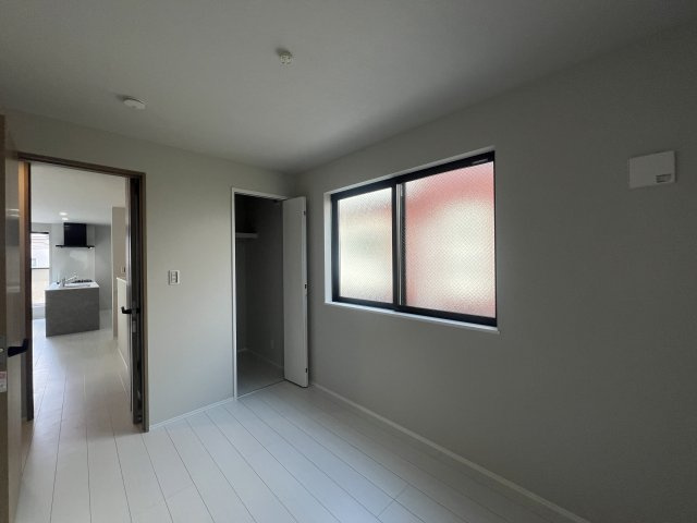 SAWAWA～SAWAWA～SAWAWA～な【神奈川区三ツ沢下町新築戸建】の洋室|落ち着いた色調の洋室です