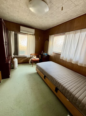 平尾　戸建の洋室