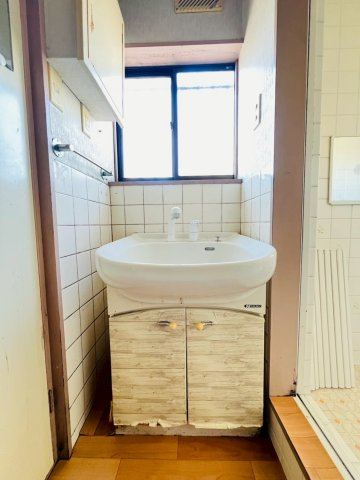 乙木1丁目戸建の洗面所