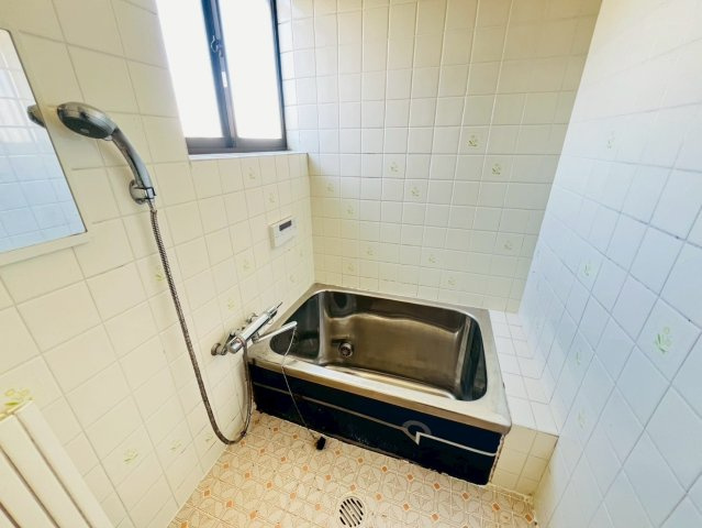 乙木1丁目戸建の浴室