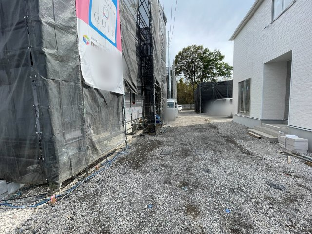 新築戸建・新築建売　伊勢崎市田部井町第9　あずま東小学校・あずま中学校の前面道路含む現地写真