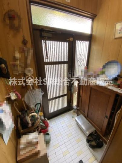 岩田町6丁目中古戸建の玄関|広めの玄関です。