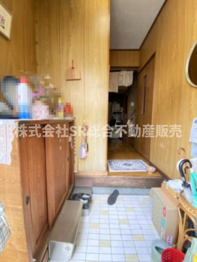 岩田町6丁目中古戸建の玄関|玄関にはシューズボックスもございます！