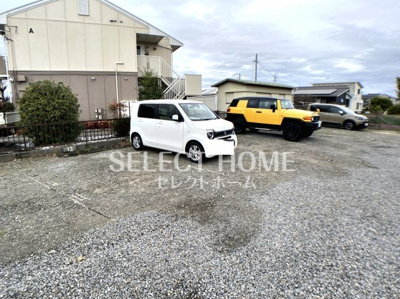 【駐車場】 | セジュール宇頭　Ｂ棟 | 車をお持ちの方に嬉しい駐車場付きの物件です