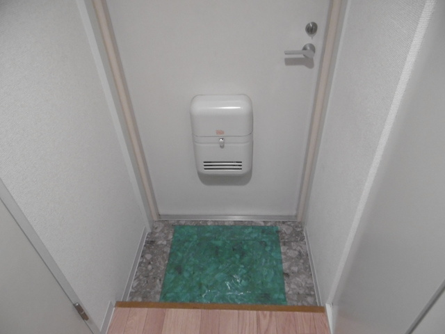 サンライズコートの玄関