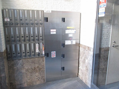 【その他共用部分】 | ＢＥＮＴＬＥＹ‐ＴＡＳ | 便利な宅配ＢＯＸ完備です