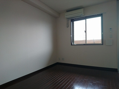 【居間・リビング】 | ＢＥＮＴＬＥＹ‐ＴＡＳ | きれいなお部屋です