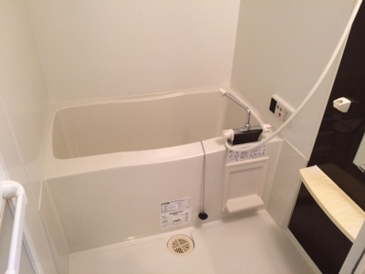 【浴室】 | ＢＥＮＴＬＥＹ‐ＴＡＳ | バスルームも広々