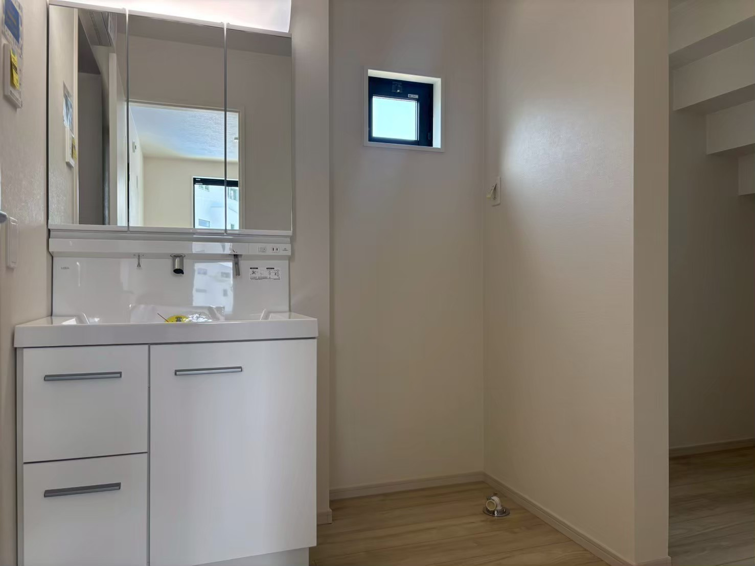 仲介手数料不要　KEIAIスターGRACE御代志1期【西合志中央小・西合志中】の独立洗面台
