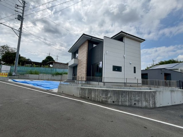 仲介手数料不要　KEIAIスターGRACE御代志1期【西合志中央小・西合志中】の前面道路含む現地写真