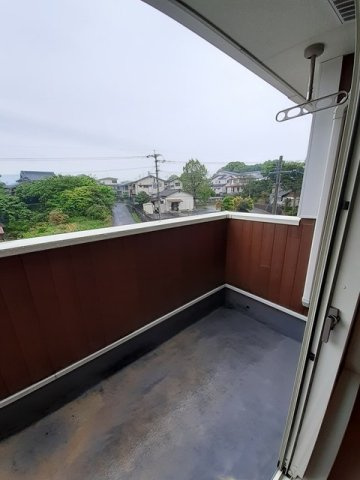 アルモニーⅡのバルコニー|開放的で明るい空間を演出してくれるバルコニーです