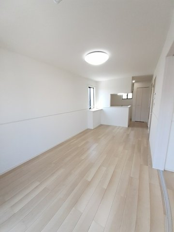 シンフォニー　Ⅱの居間・リビング|ゆったりとしたリビングです