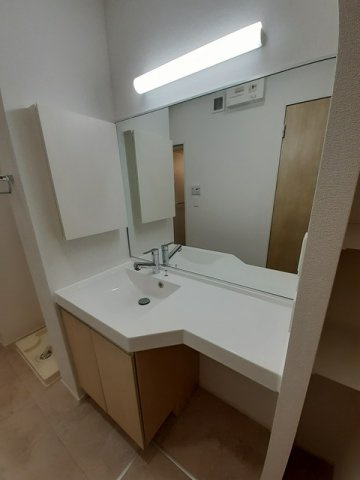 シンフォニー　Ⅱの洗面所|忙しい朝には欠かせない洗面所です