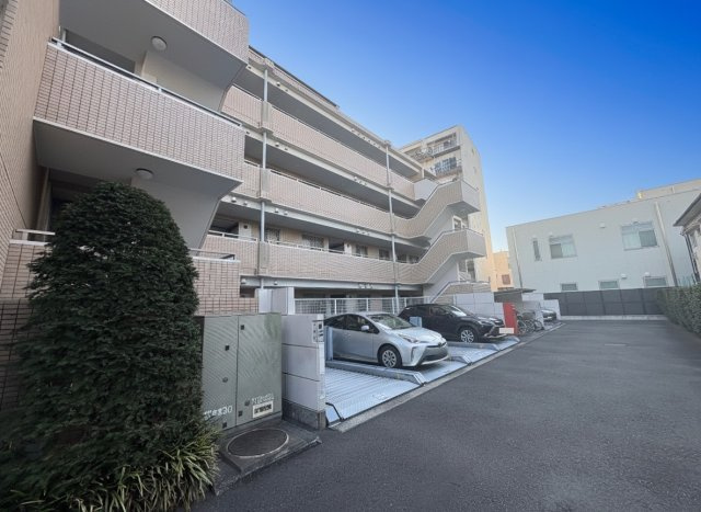 落合南長崎パークハウスの外観|敷地内駐車スペース