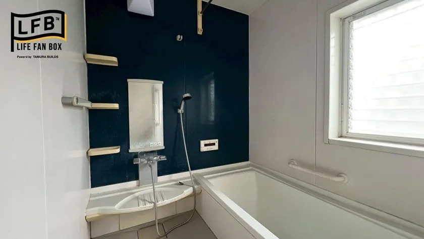 仲介手数料不要　LFB再生住宅合志市幾久富【南ヶ丘小・合志中】の浴室|【浴室】 ※リフォーム前の写真です※ 1坪サイズのシステムバス搭載♪窓があるので換気や採光もGOOD♪