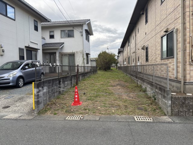 熊本市西区蓮台寺4丁目　土地【白坪小・花陵中】の前面道路含む現地写真