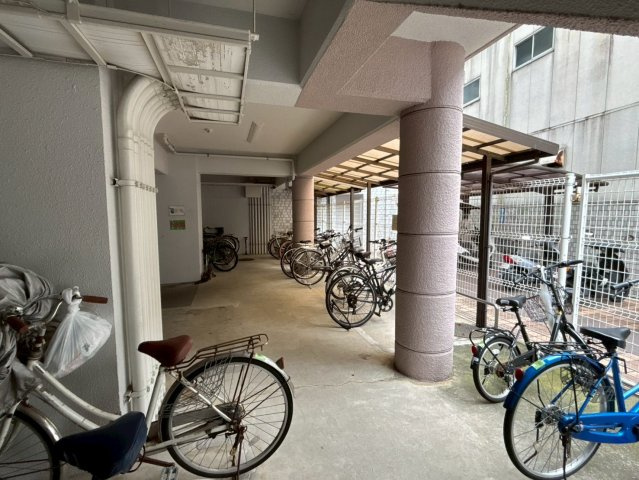 ライオンズマンション熊本中央の駐輪場