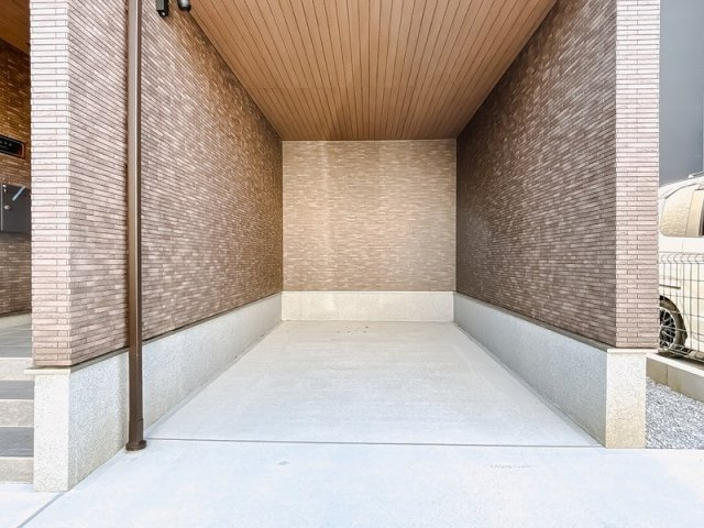 ＡＬＶＡの駐車場